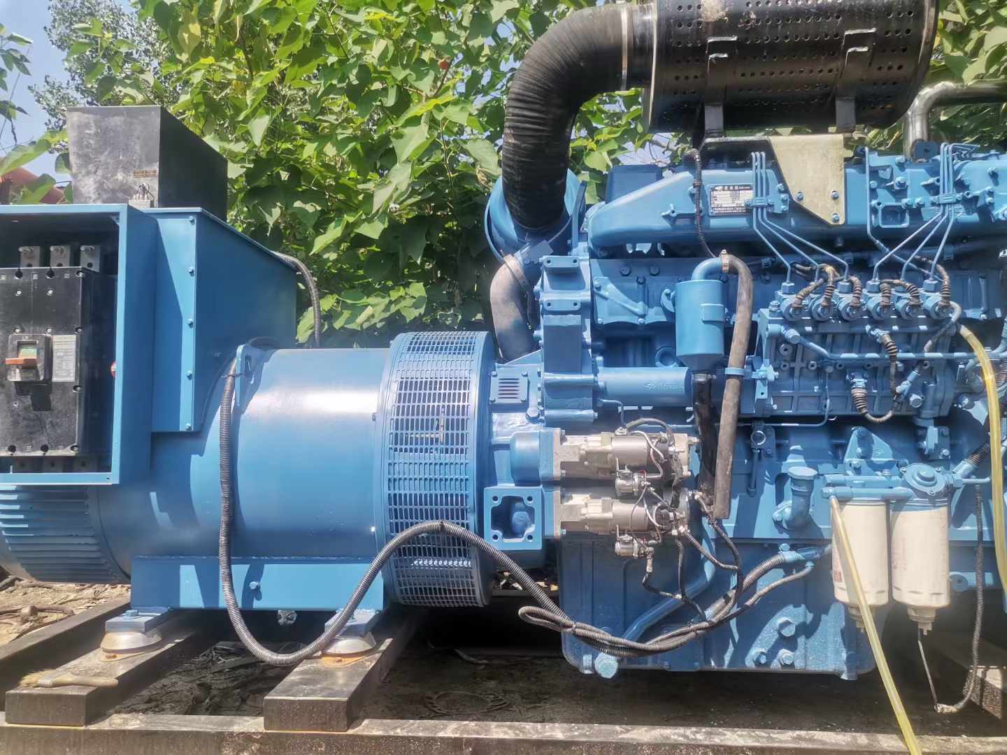长兴详细说明降低 800kW 柴油发电机输出电流波动的方法